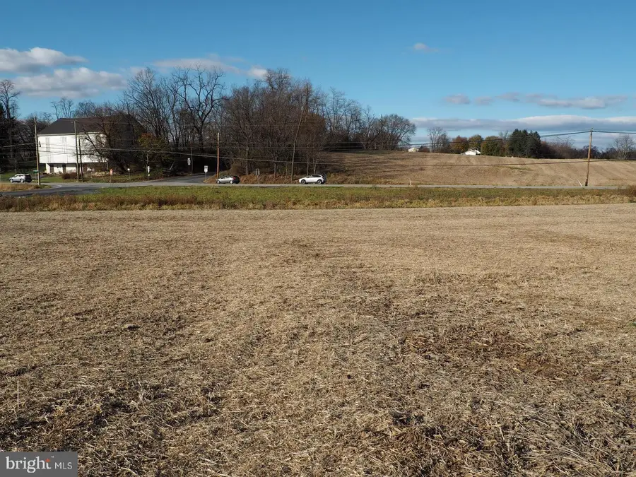 19 Old Stonehouse Rd S, Carlisle, PA 17015 - #2