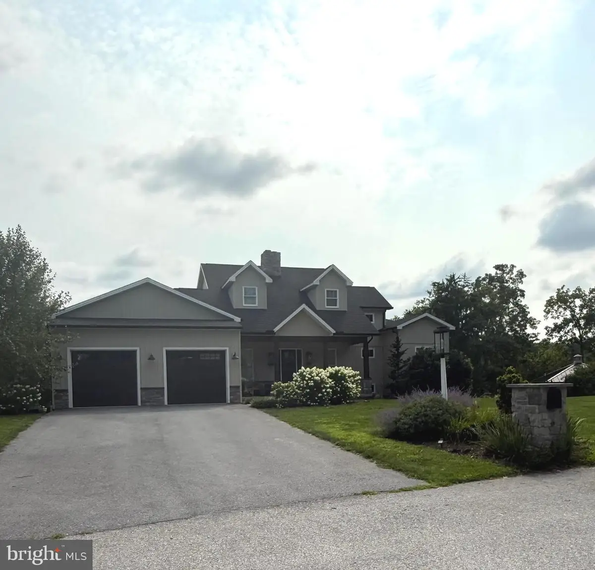 6 Creekside Ln, Camp Hill, PA 17011 - #1