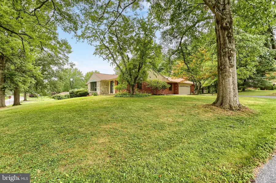 480 Saint Johns Dr, Camp Hill, PA 17011 - #3
