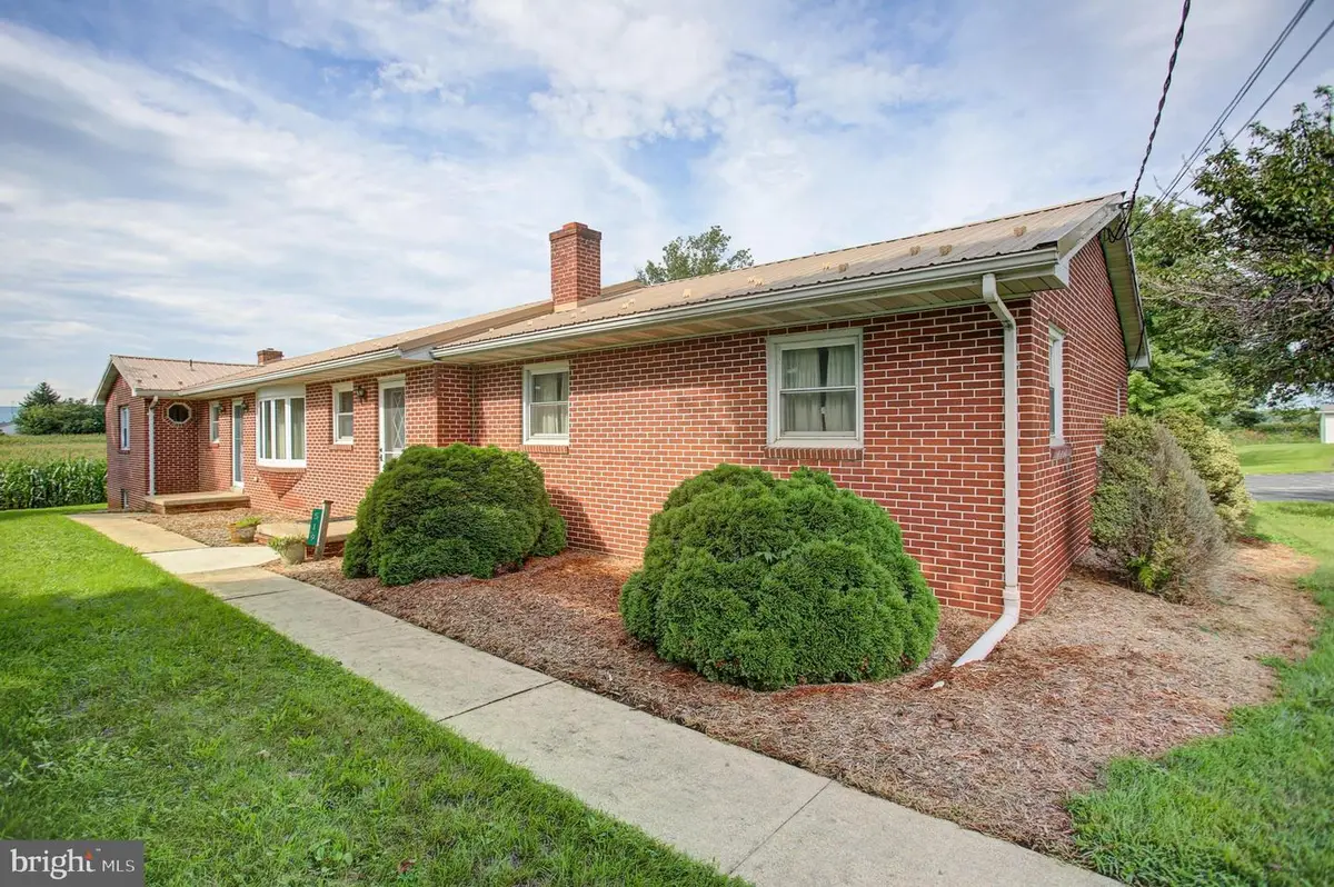 519 Oakville Rd, Shippensburg, PA 17257 - #1