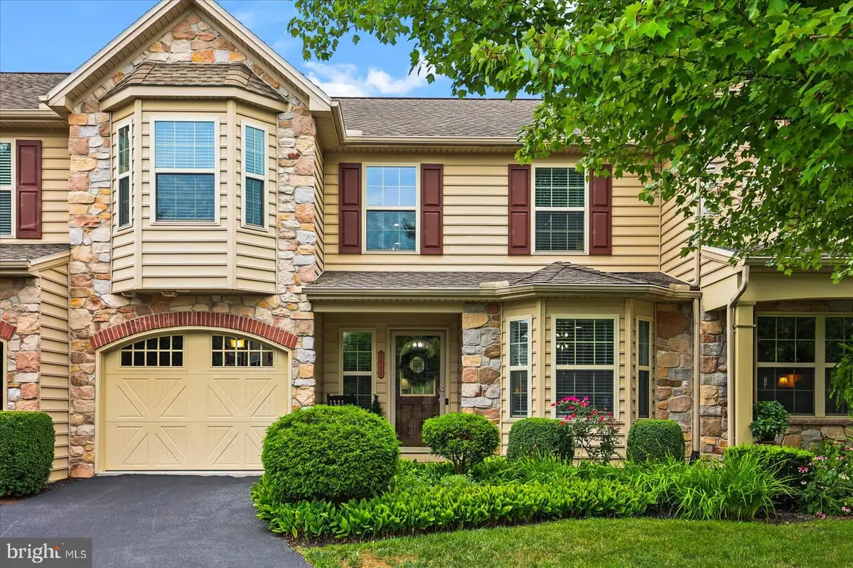 2012 Golden Ct, Mechanicsburg, PA 17055 - #1