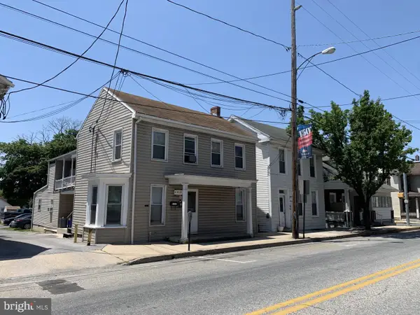 36 N Earl St, SHIPPENSBURG, PA 17257