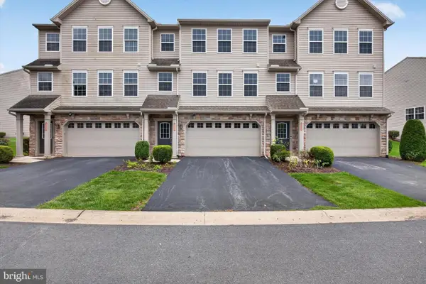 6102 Galleon Dr, MECHANICSBURG, PA 17050