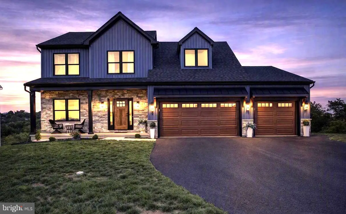 7 Brubacker Dr, Carlisle, PA 17013 - #1