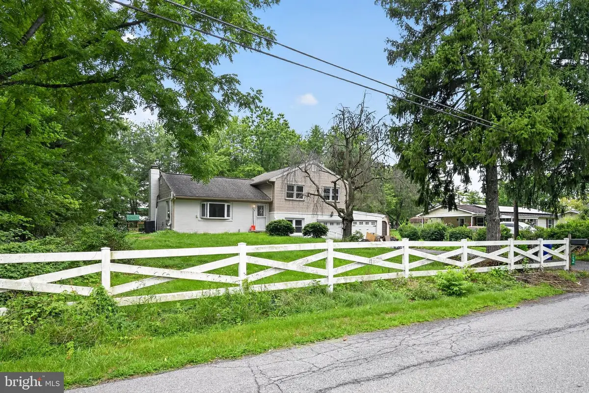 12 N Letort Dr, Carlisle, PA 17013 - #1