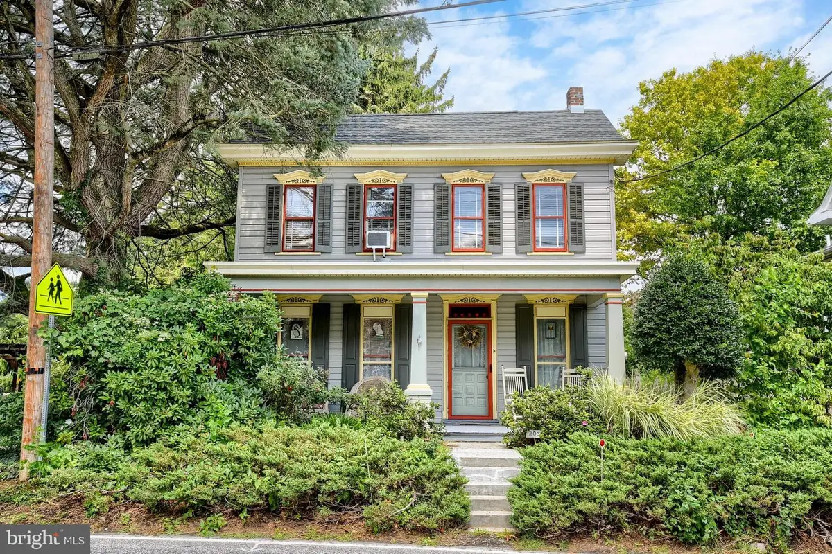 203 W 1st St, Boiling Springs, PA 17007 - #1