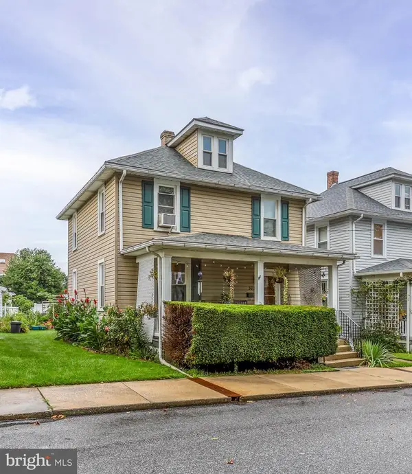303 Walnut St, SHIPPENSBURG, PA 17257