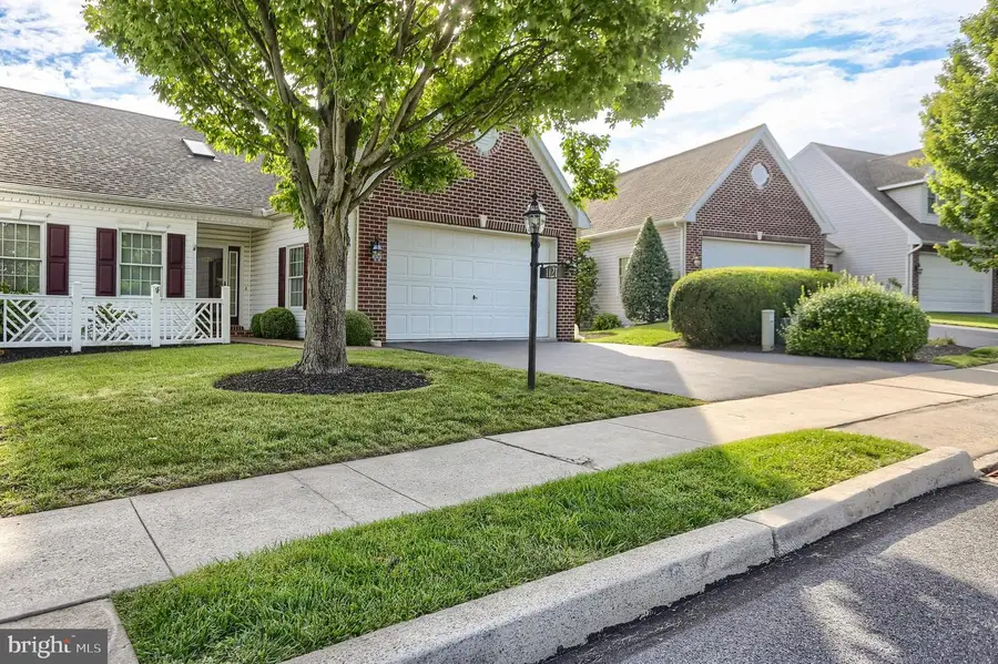 1121 Country Club Rd, Camp Hill, PA 17011 - #2