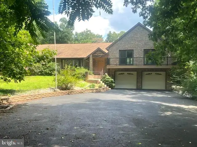 2221 Longs Gap Rd, Carlisle, PA 17013 - #1