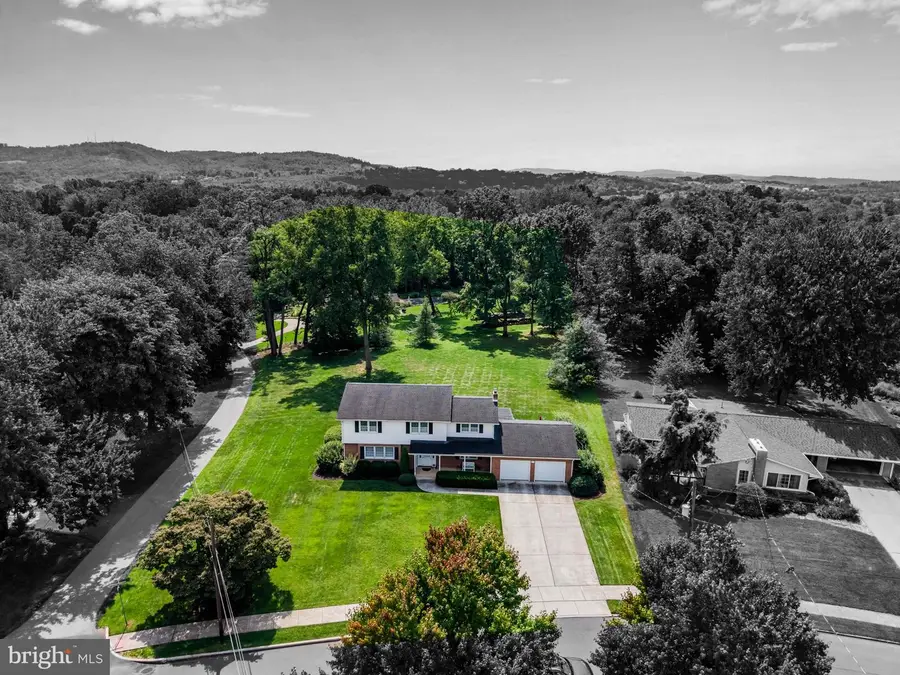 900 Drexel Hills Blvd, New Cumberland, PA 17070 - #2