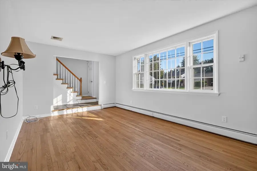 904 W Foxcroft Dr, Camp Hill, PA 17011 - #3
