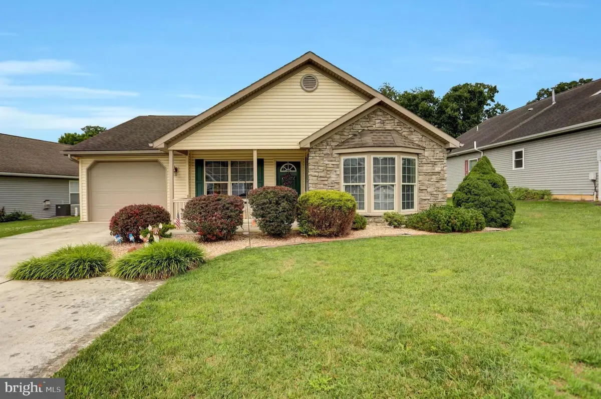 84 Lantern Ln, Shippensburg, PA 17257 - #1