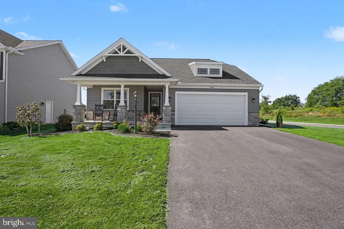806 Greenwich Ln, Shippensburg, PA 17257 - #1