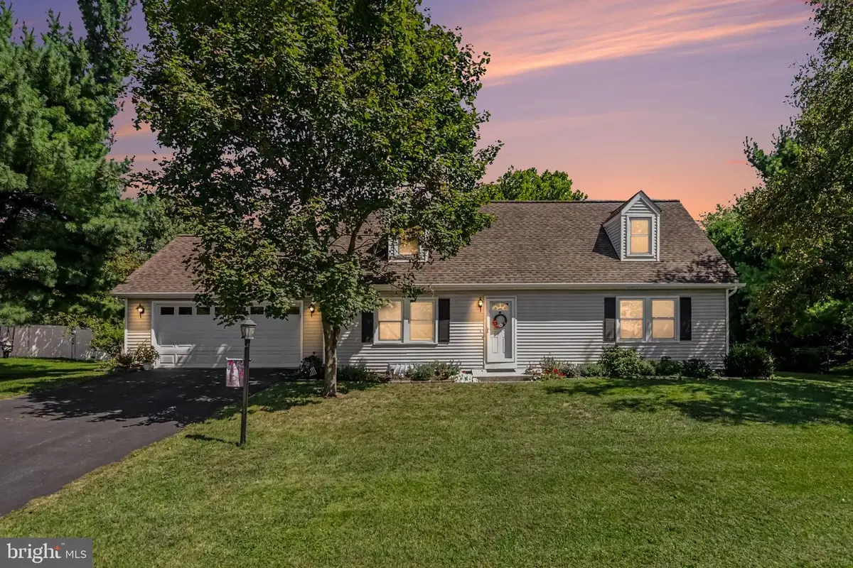37 Goldenrod Dr, Carlisle, PA 17015 - #1