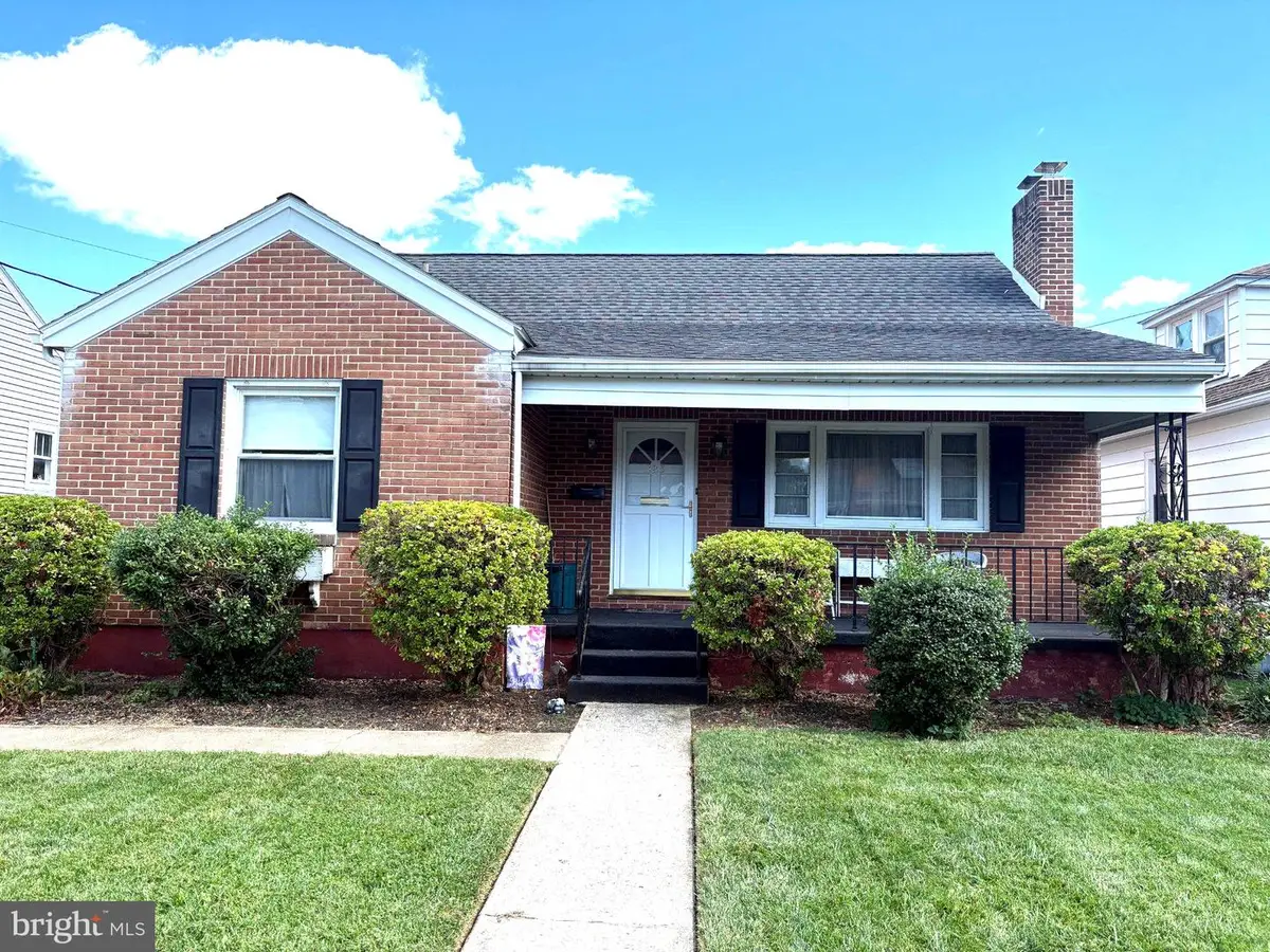 325 Franklin St, Carlisle, PA 17013 - #1