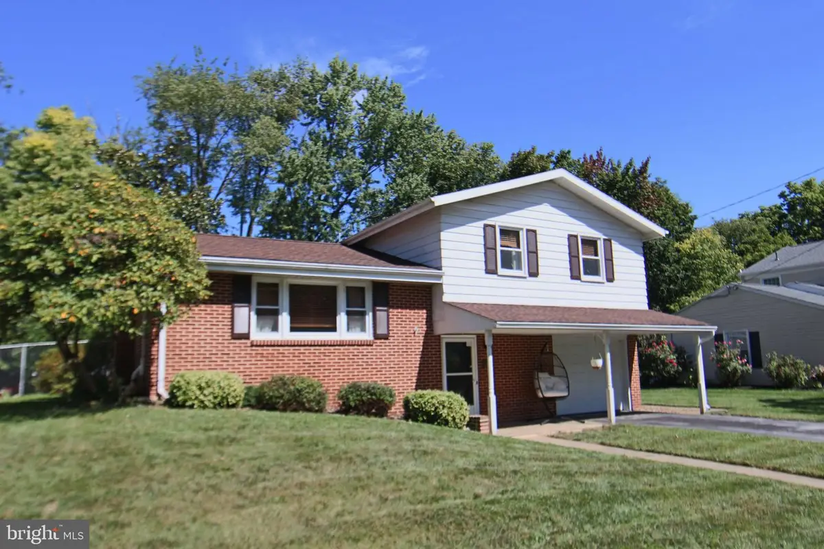 245 Glenn Rd, Camp Hill, PA 17011 - #1