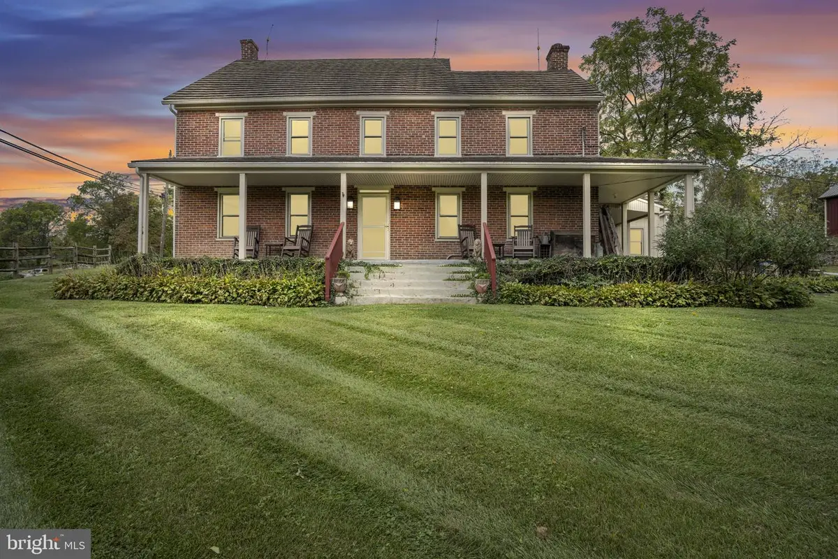 1602 W Lisburn Rd, Mechanicsburg, PA 17055 - #1