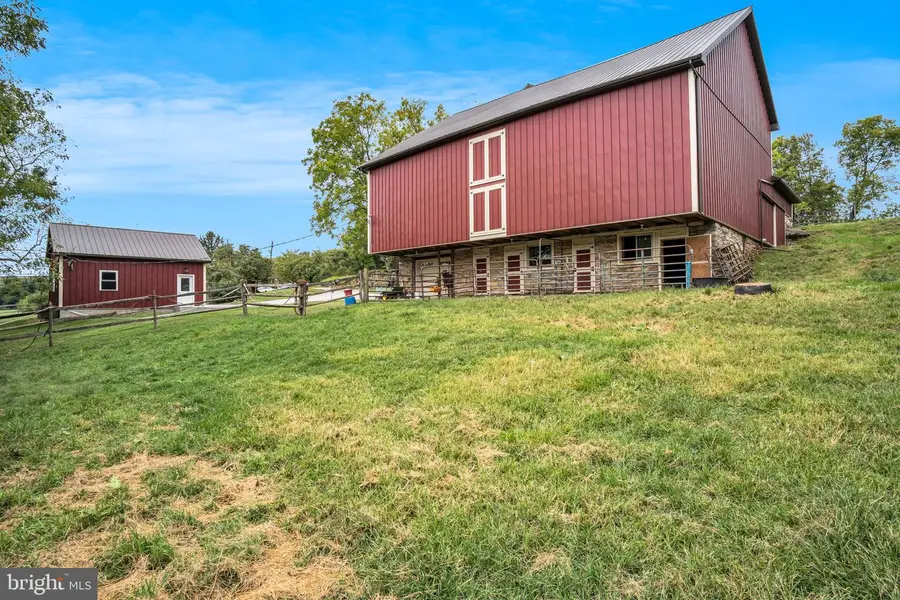 1602 W Lisburn Rd, Mechanicsburg, PA 17055 - #3