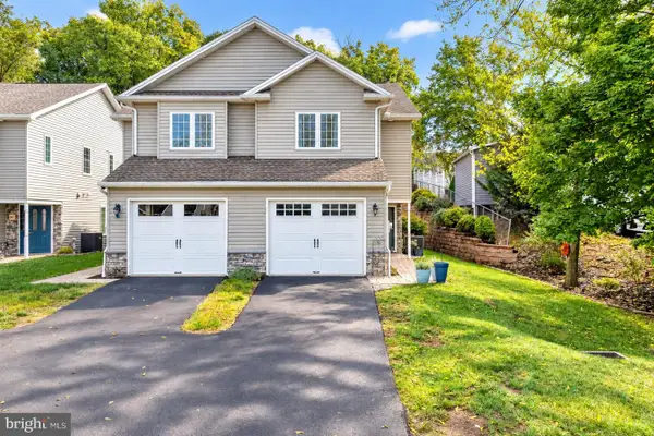 106 Dennis Dr, ENOLA, PA 17025