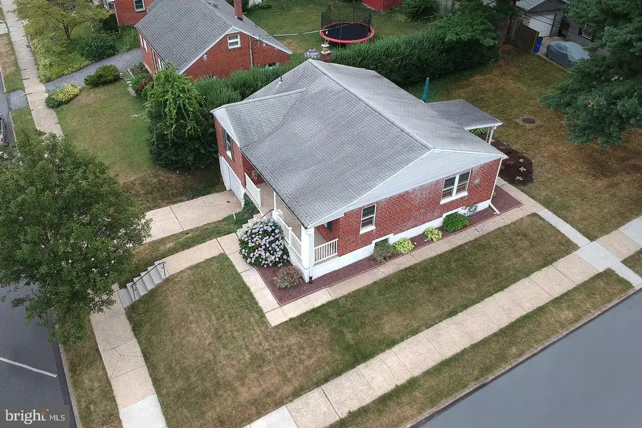 1309 Brandt Ave, New Cumberland, PA 17070 - #2