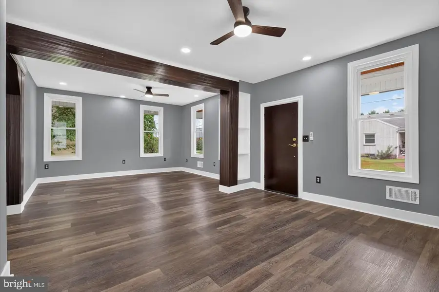 283 N Locust Point Road, Mechanicsburg, PA 17050 - #2