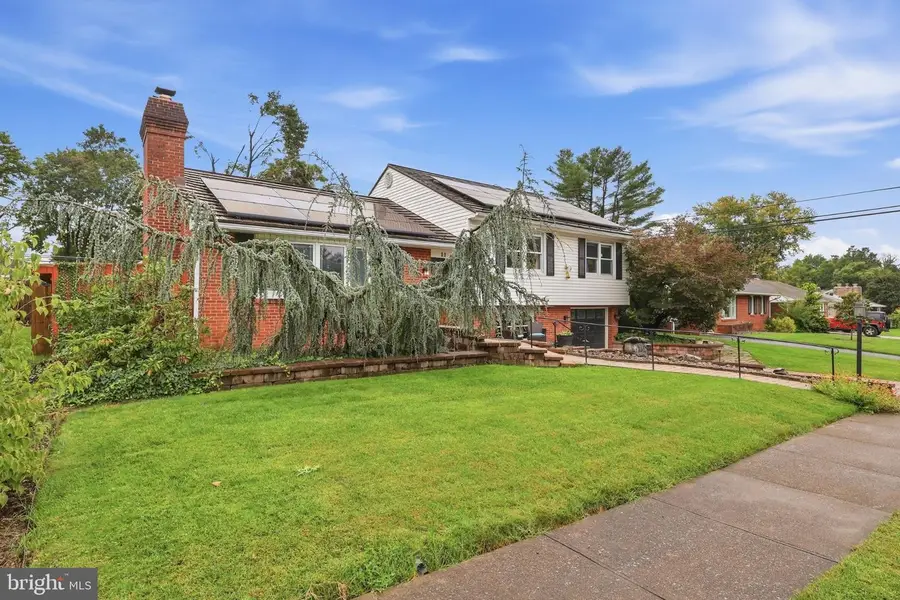 11 Citadel Dr, Camp Hill, PA 17011 - #2