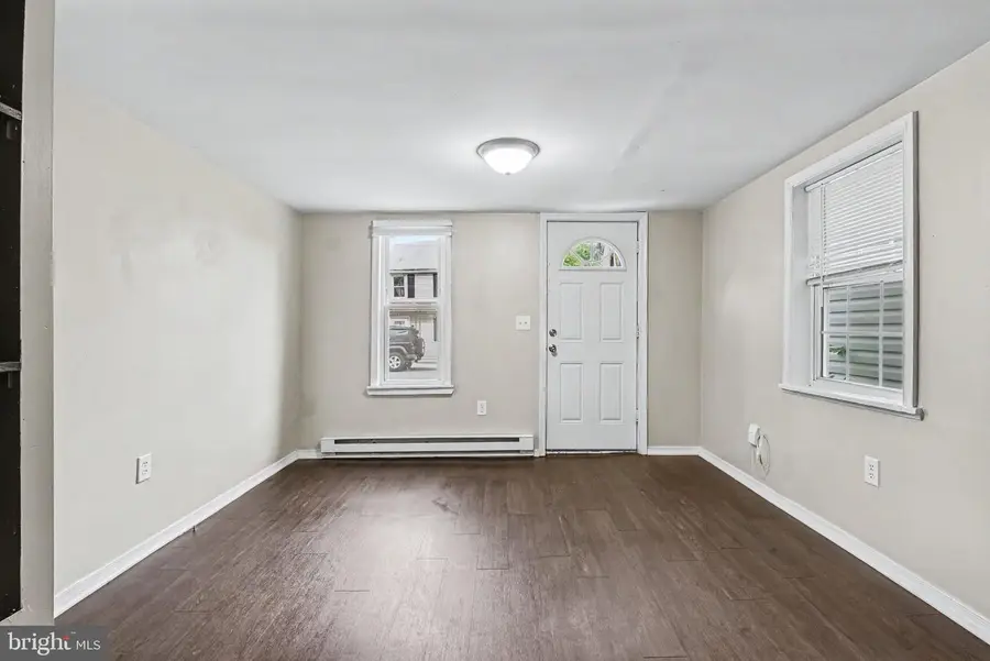 422 N West St, Carlisle, PA 17013 - #3