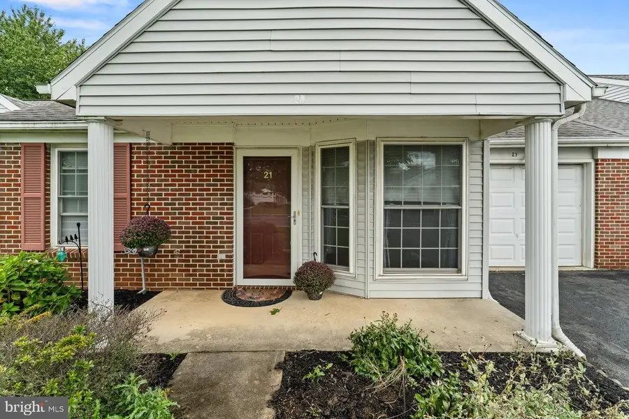 21 Westfields Dr, Mechanicsburg, PA 17050 - #3