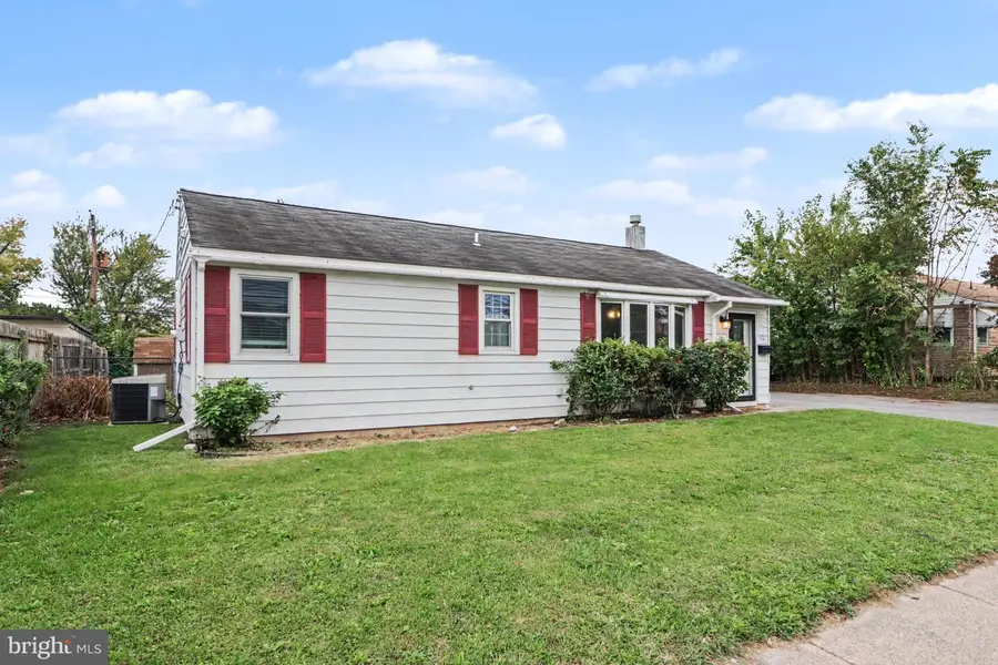 532 N Enola Dr, Enola, PA 17025 - #3