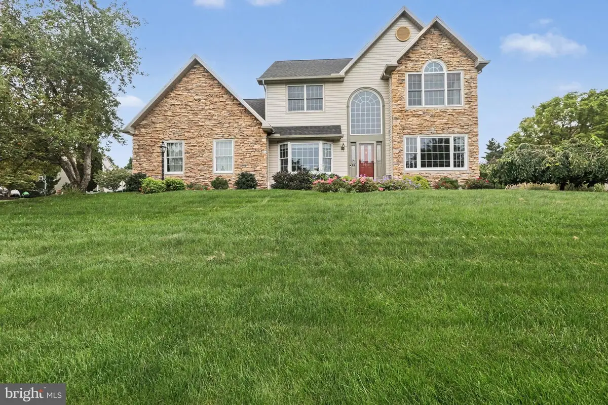 5300 Barbara Dr, Mechanicsburg, PA 17050 - #1