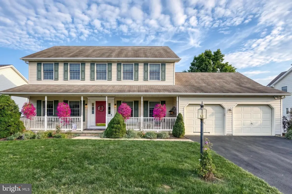 2220 Canterbury Dr, Mechanicsburg, PA 17055 - #1