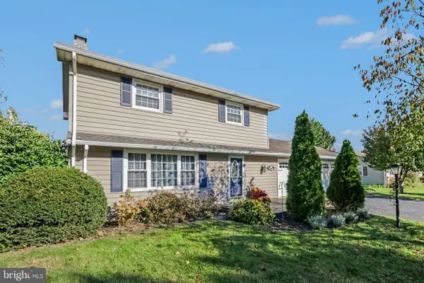 1521 Terrace Ave, CARLISLE, PA 17013