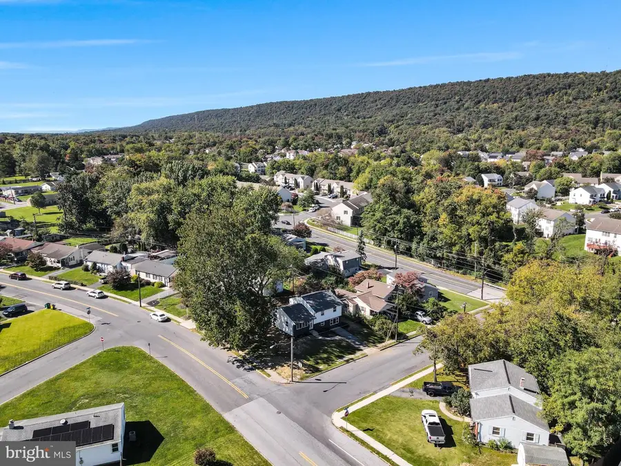 363 Raymond Rd, Enola, PA 17025 - #3