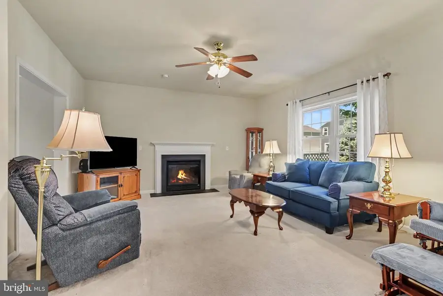 1123 Shannon Ln, Carlisle, PA 17013 - #2