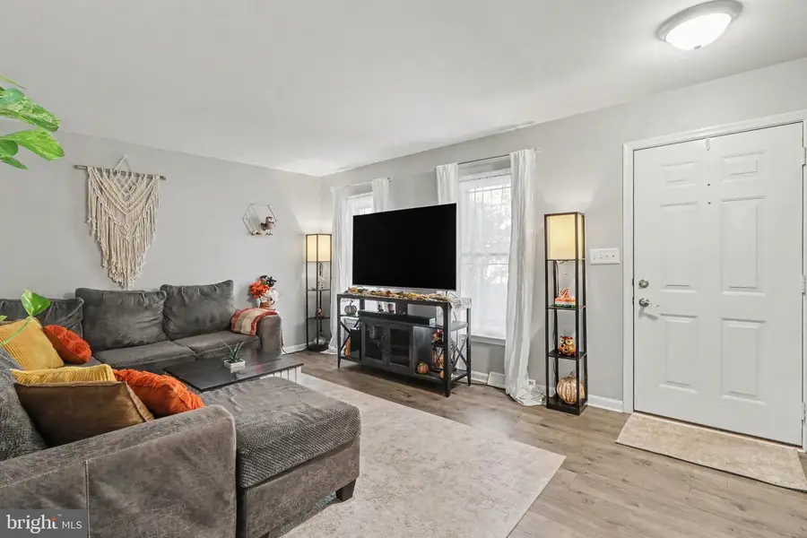 19 Larch Dr, Shippensburg, PA 17257 - #2