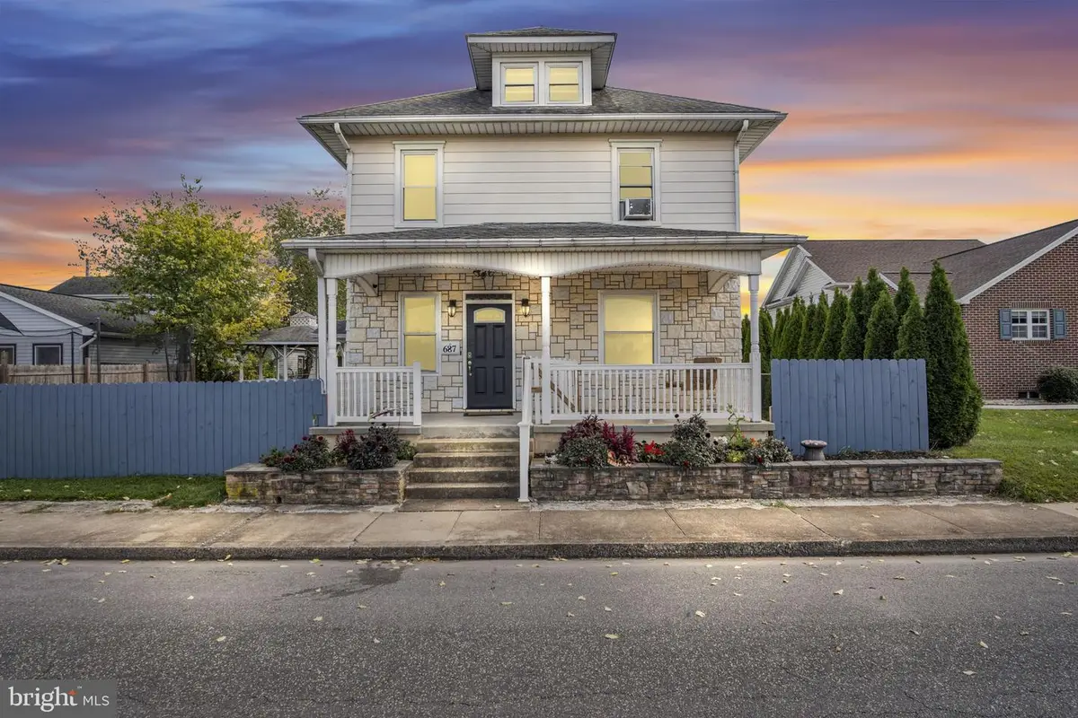 687 Hamilton St, Carlisle, PA 17013 - #1