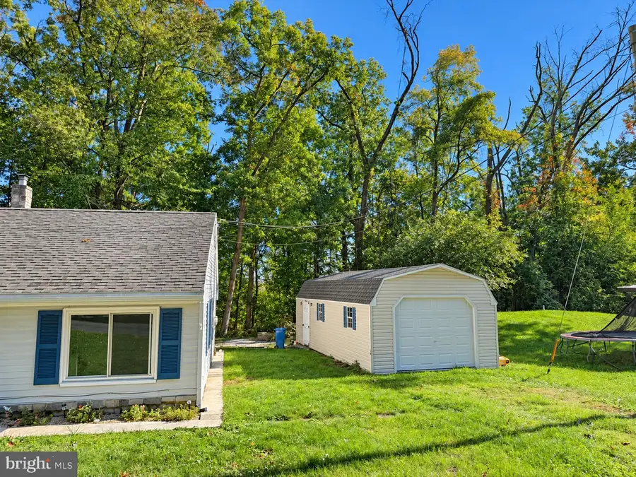 1607 Holtz Rd, Enola, PA 17025 - #2