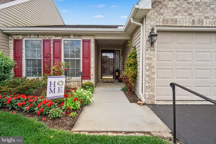 108 Merrihill Dr, Carlisle, PA 17015 - #2