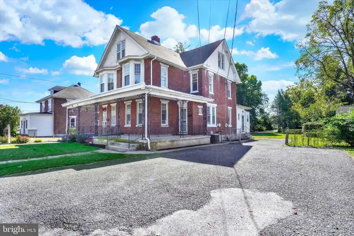 3305 Market St, Camp Hill, PA 17011 - #1