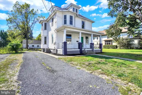 3309 Market St, CAMP HILL, PA 17011