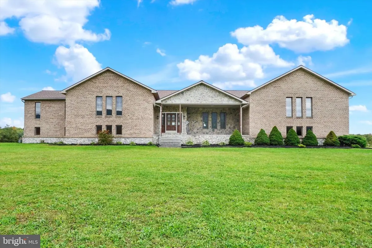 6859 Wertzville Rd, Enola, PA 17025 - #1