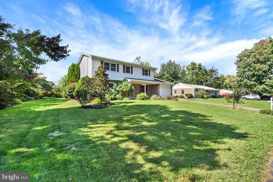 21 Oakwood Ave, Mechanicsburg, PA 17055 - #3