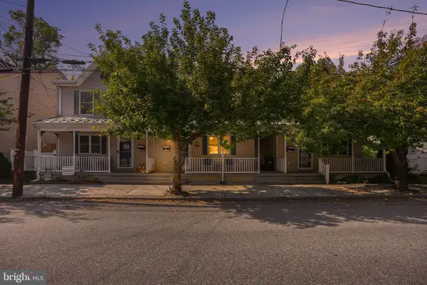 116 N East St, CARLISLE, PA 17013