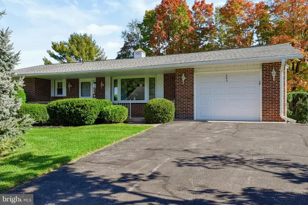 245 Deerfield Rd, CAMP HILL, PA 17011
