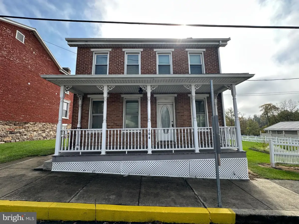 104 W Main St, Newburg, PA 17240 - #1
