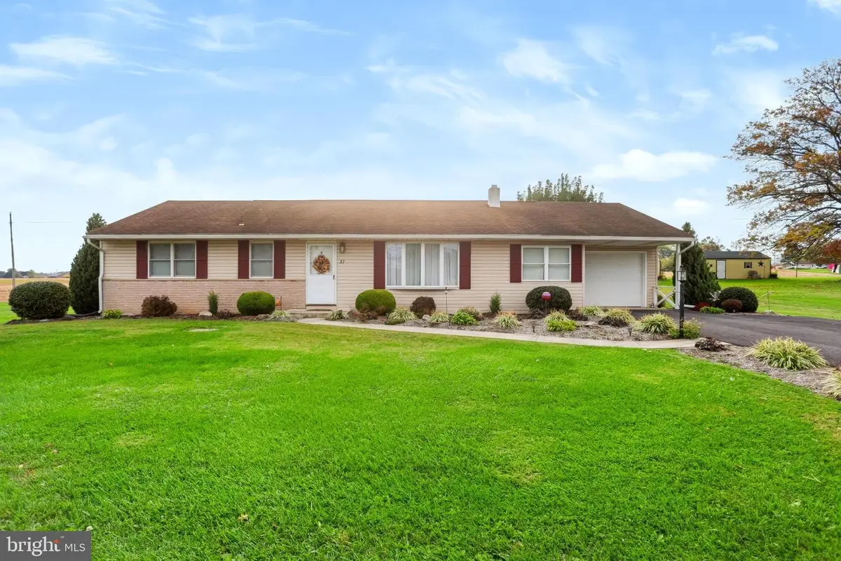37 Newville Rd, Shippensburg, PA 17257 - #1