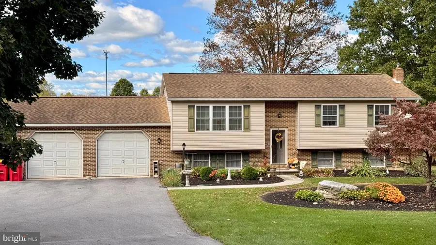 352 Mcallister Church Rd, Carlisle, PA 17015 - #3