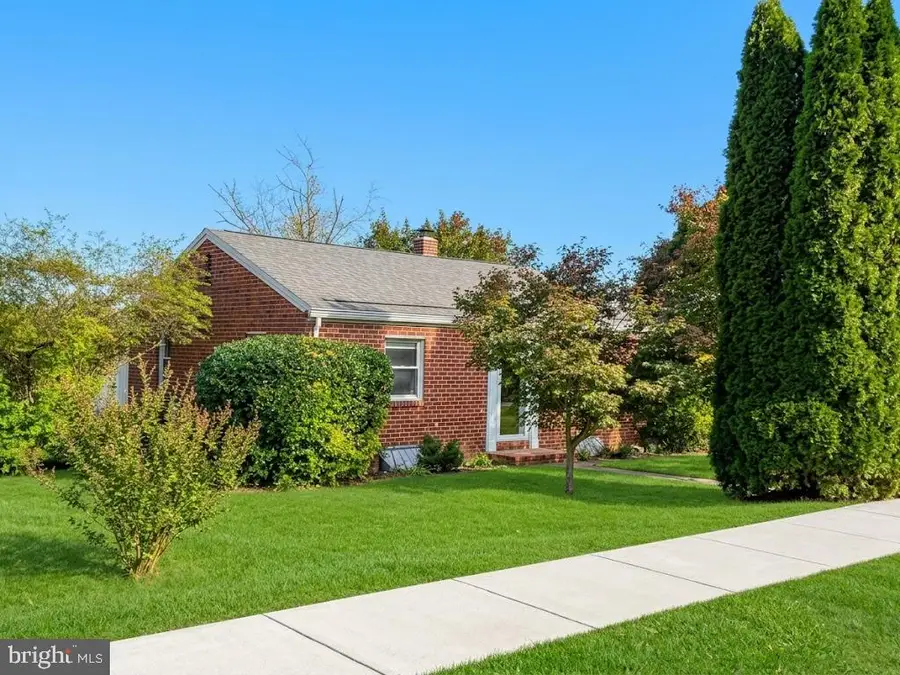 417 Hillside Rd, New Cumberland, PA 17070 - #2