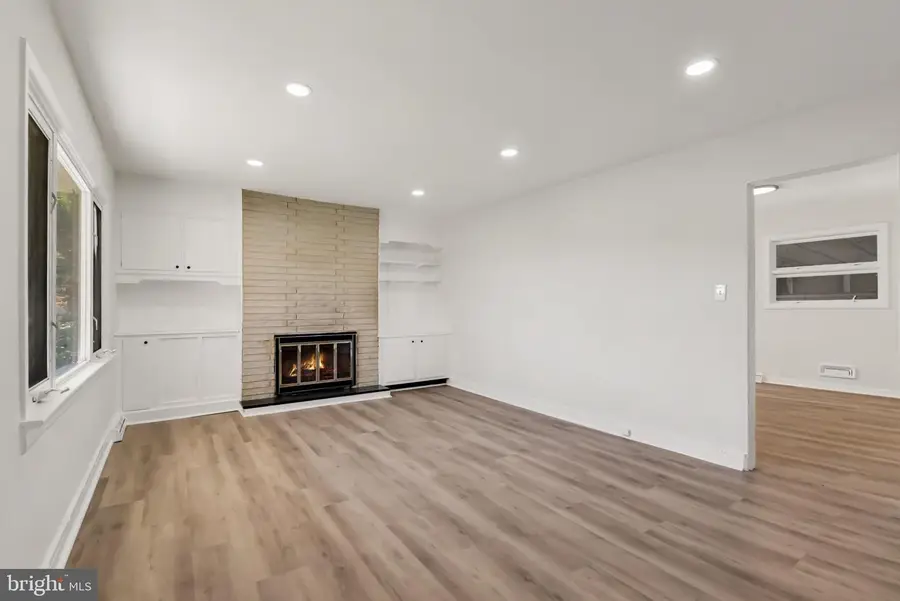 414 N 21st St, Camp Hill, PA 17011 - #2