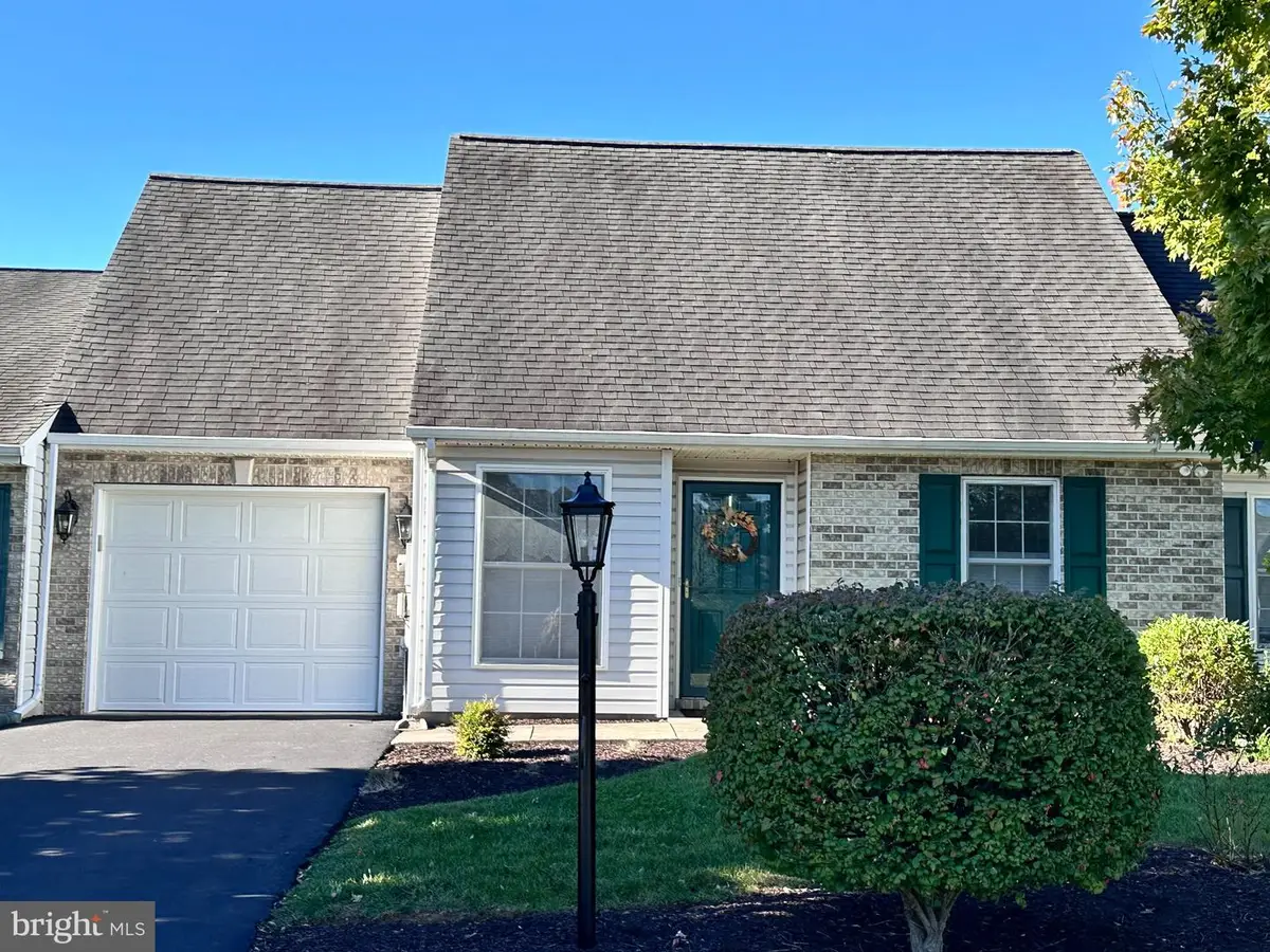 43 Burwick Dr, Mechanicsburg, PA 17050 - #1